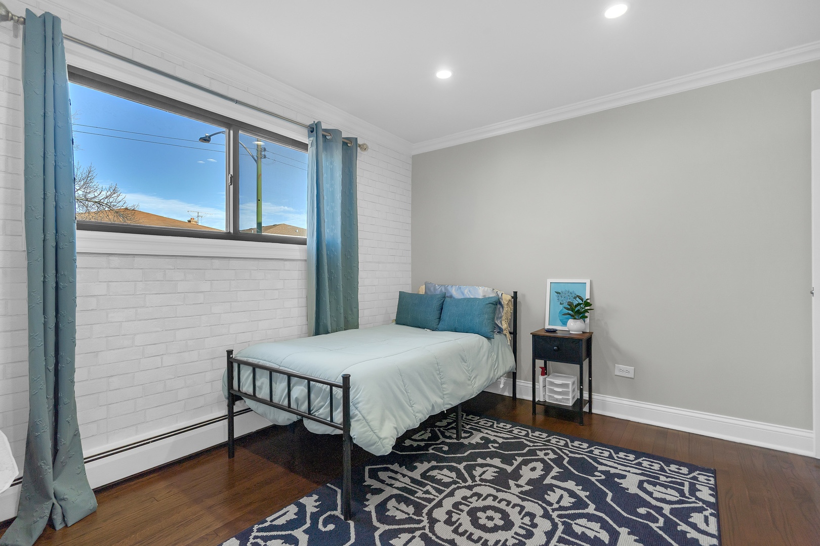 6870 N Northwest Highway #2F, Chicago, IL 60631