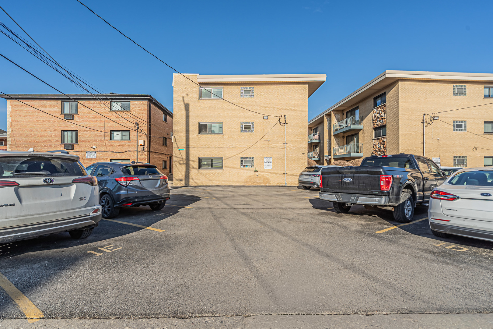 6870 N Northwest Highway #2F, Chicago, IL 60631