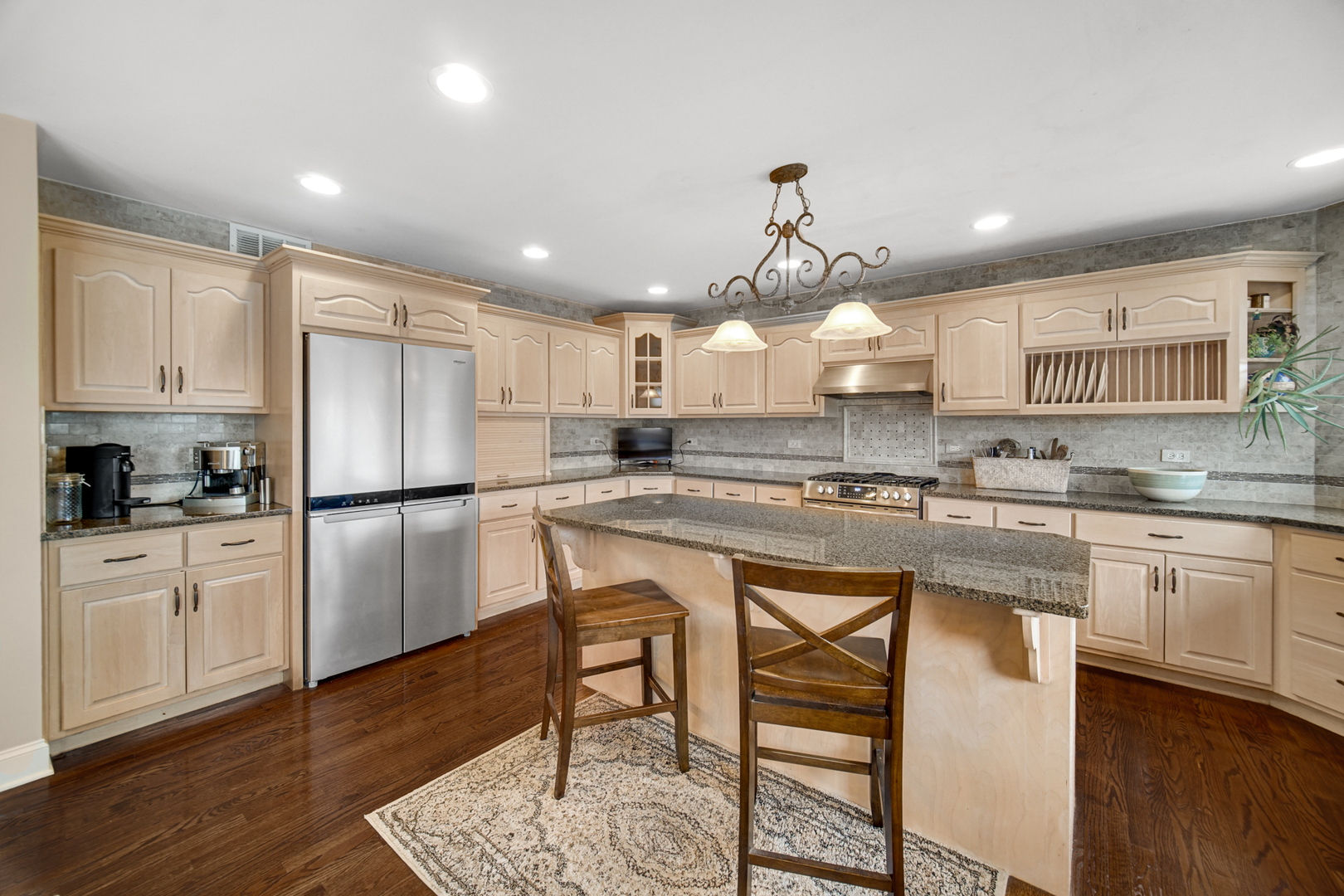 22052 Rosemary Road, Frankfort, IL 60423