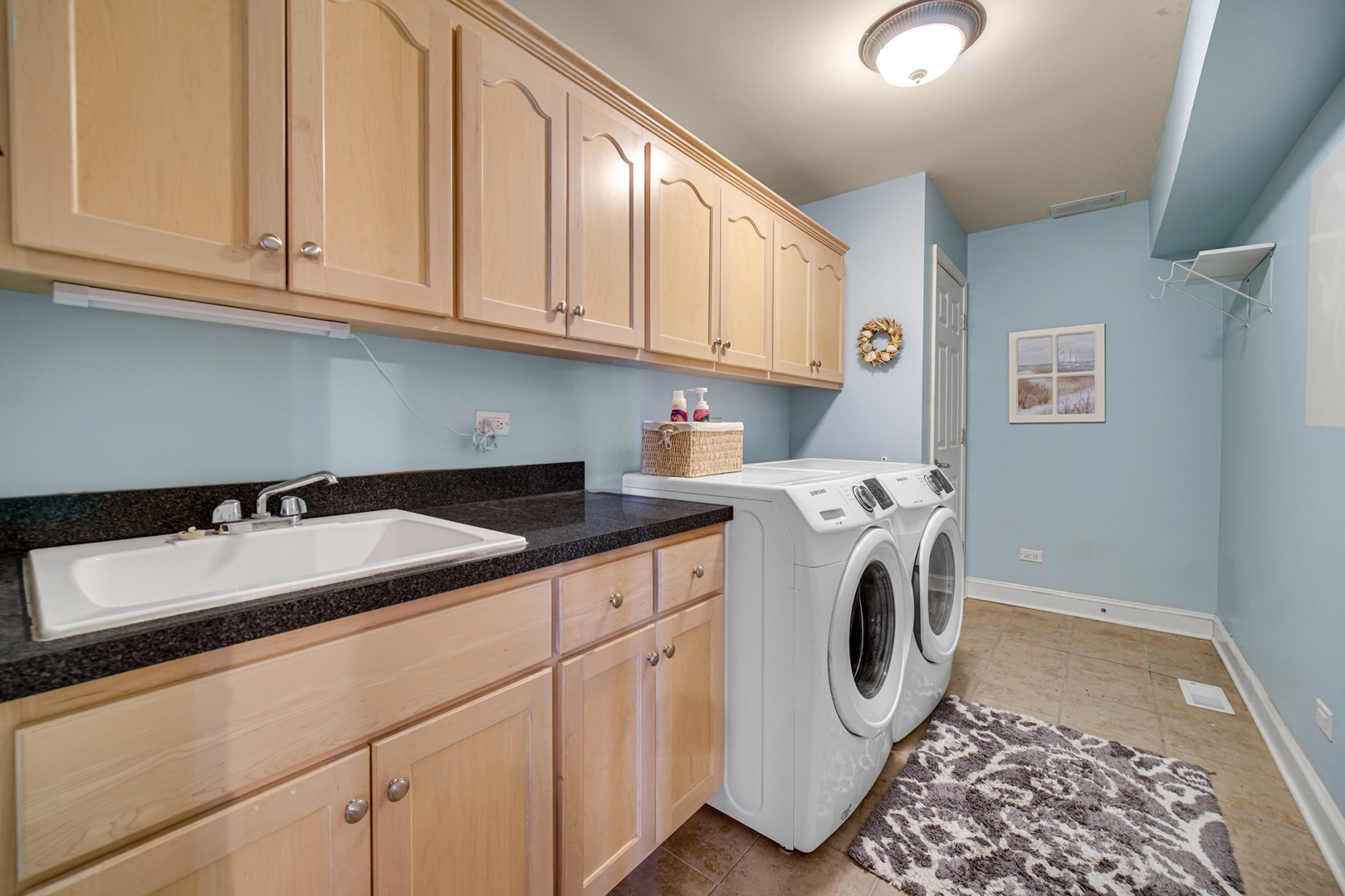 22052 Rosemary Road, Frankfort, IL 60423