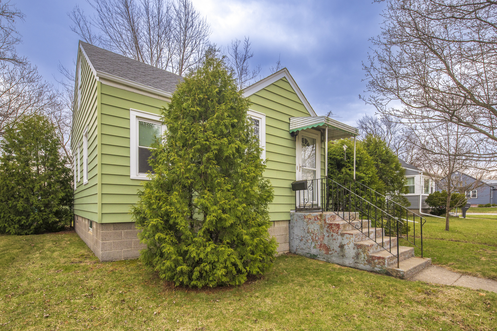 17949 Escanaba Avenue, Lansing, IL 60438