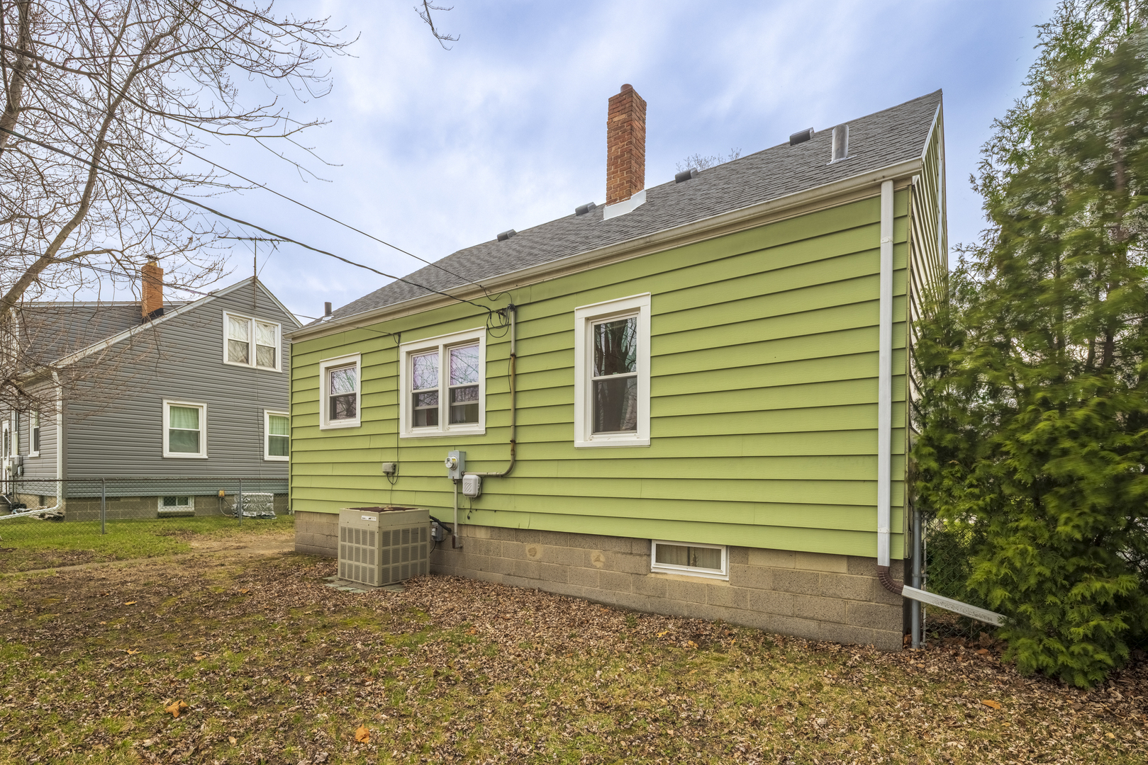 17949 Escanaba Avenue, Lansing, IL 60438