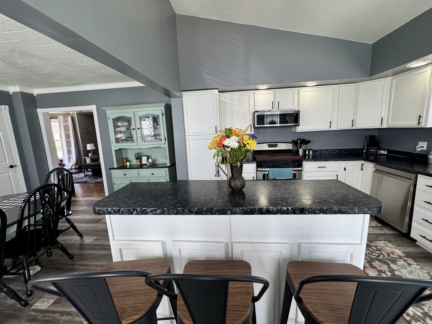 304 S Church Street, Sheffield, IL 61361