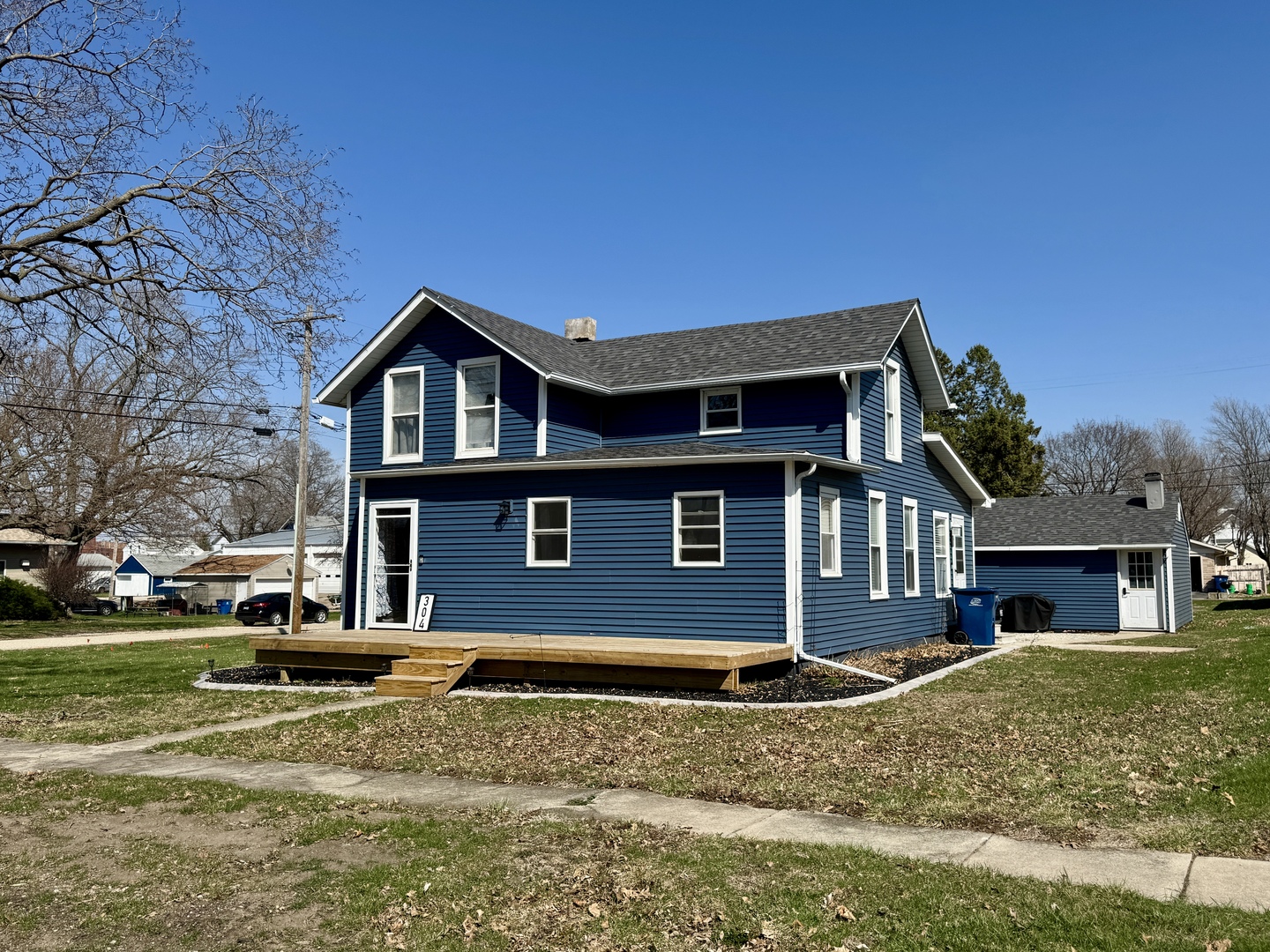 304 S Church Street, Sheffield, IL 61361