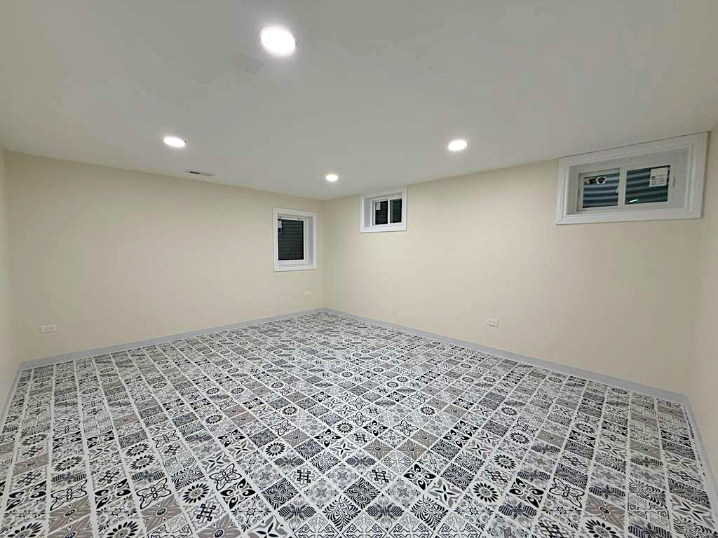 1166 Saylesville Lane, Schaumburg, IL 60193