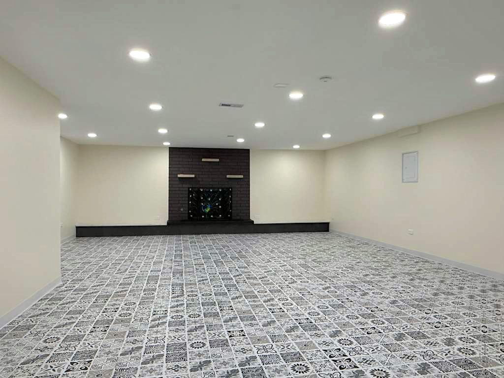 1166 Saylesville Lane, Schaumburg, IL 60193