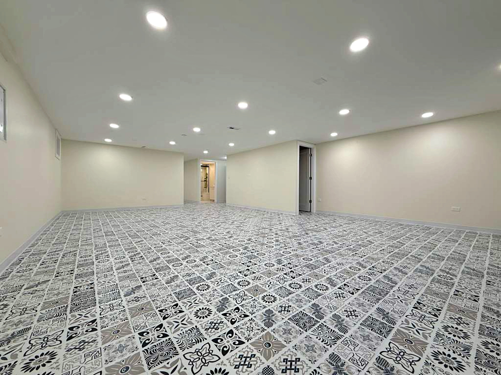 1166 Saylesville Lane, Schaumburg, IL 60193