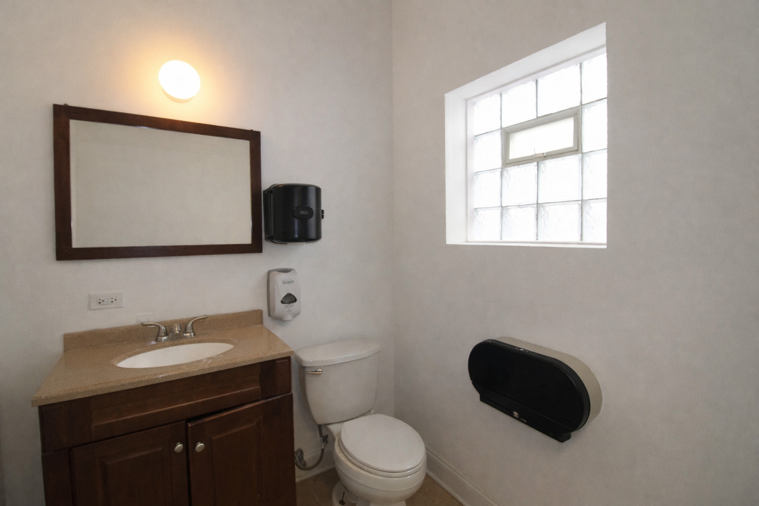 56 W Palatine Road, Palatine, IL 60067