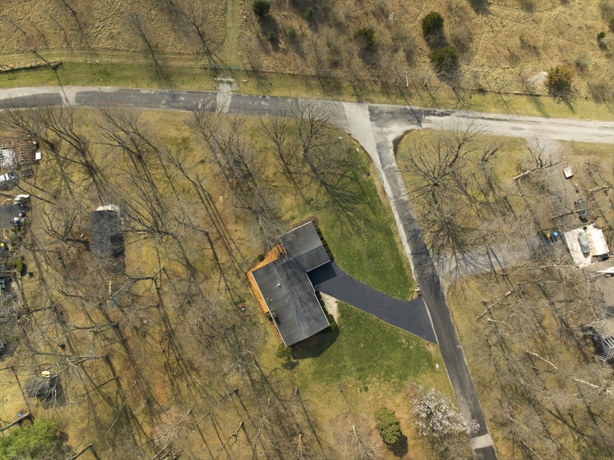 112 Peine Drive, Lexington, IL 61753