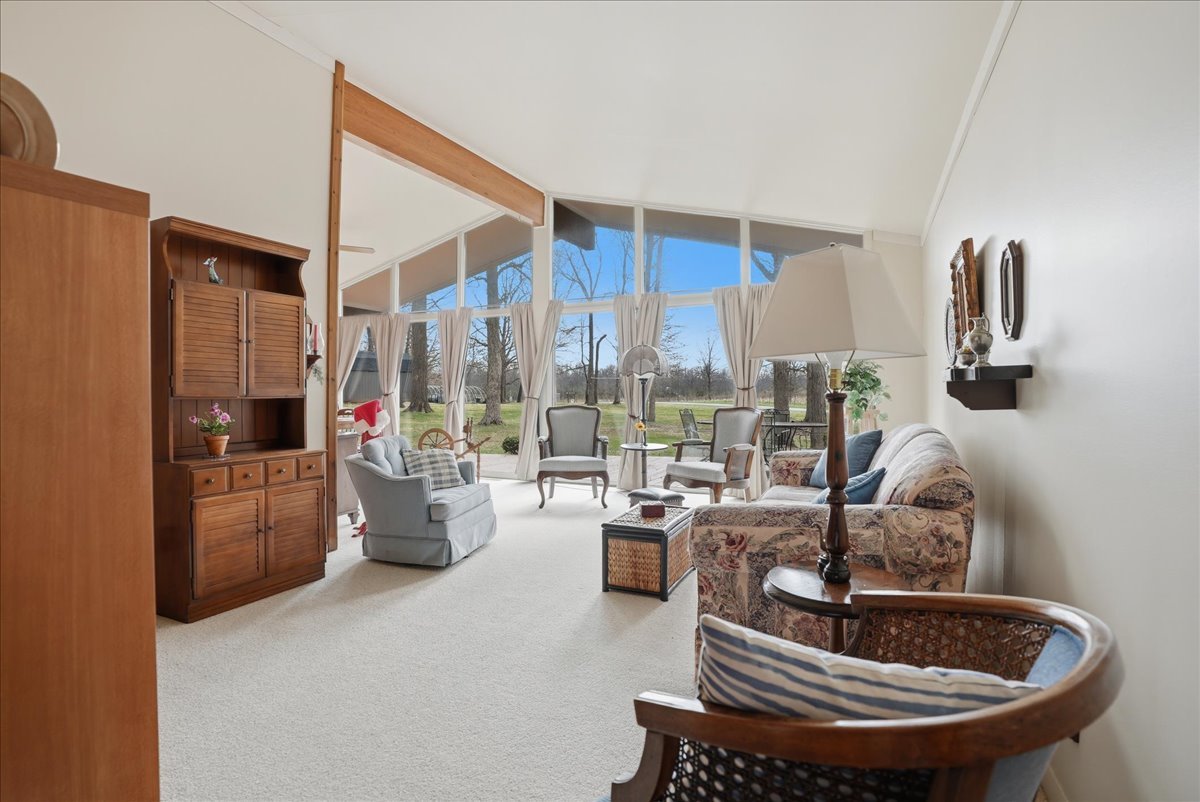 112 Peine Drive, Lexington, IL 61753