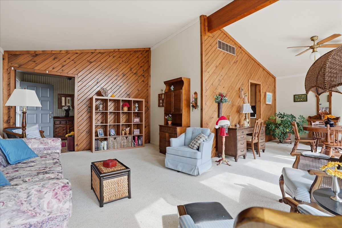 112 Peine Drive, Lexington, IL 61753