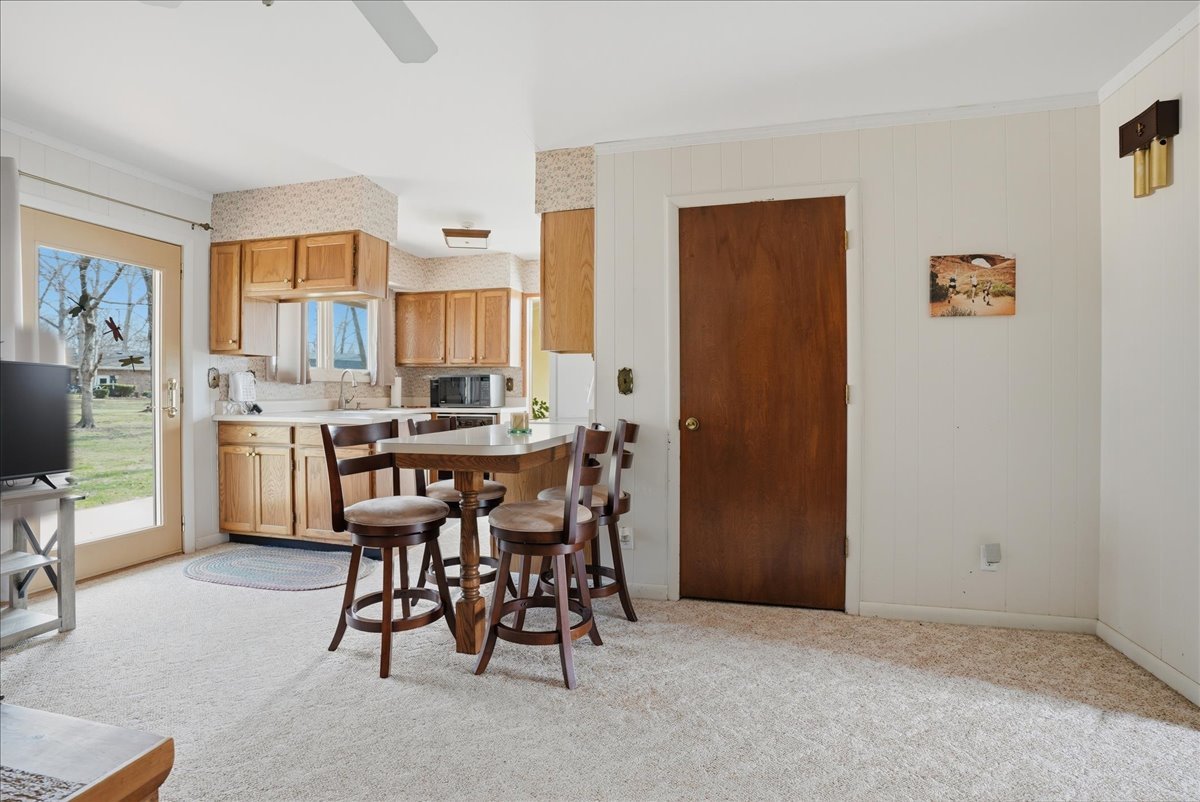 112 Peine Drive, Lexington, IL 61753