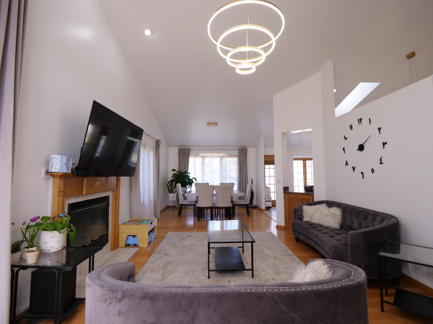 6706 Pondview Drive, Tinley Park, IL 60477