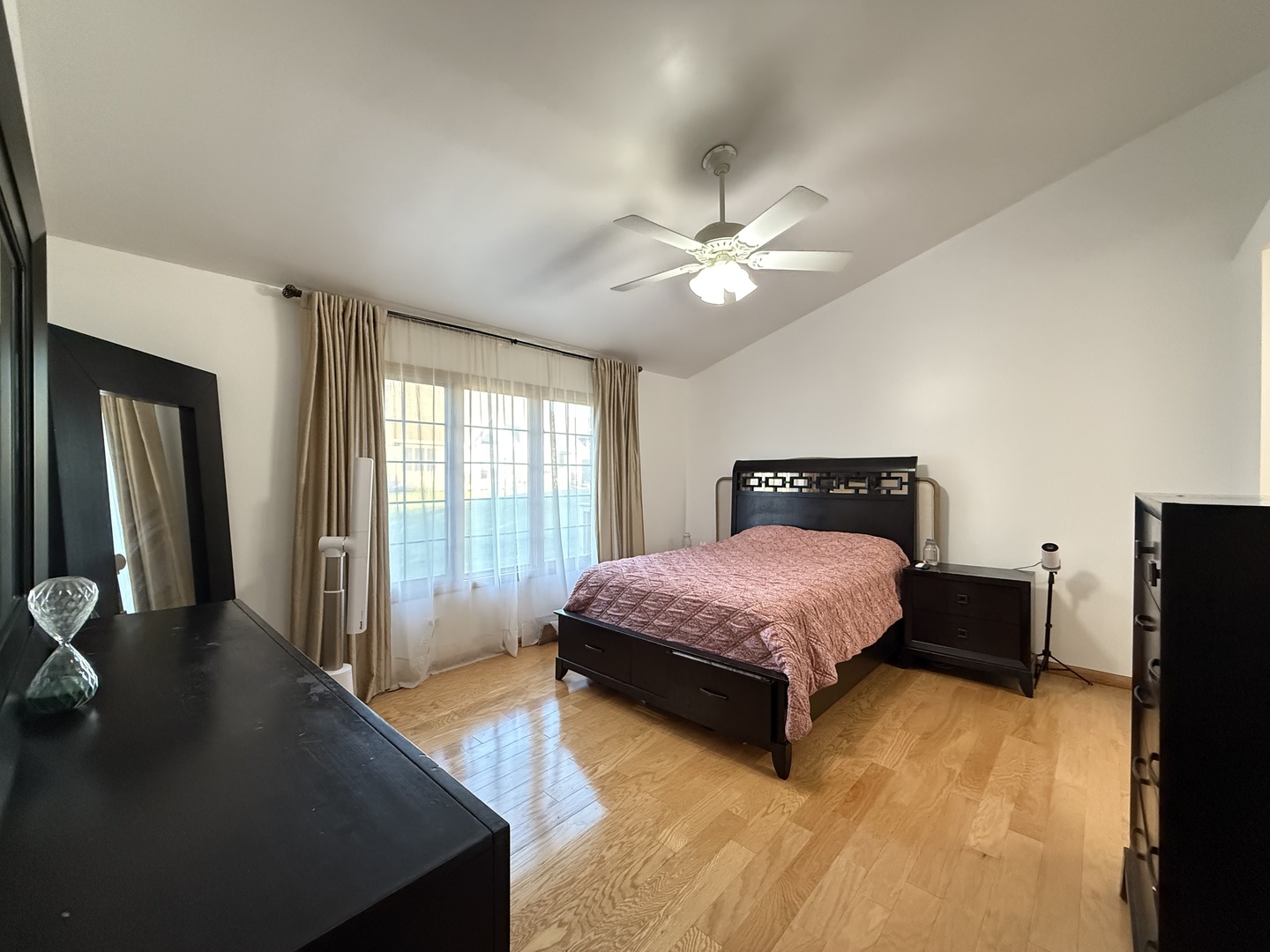 6706 Pondview Drive, Tinley Park, IL 60477