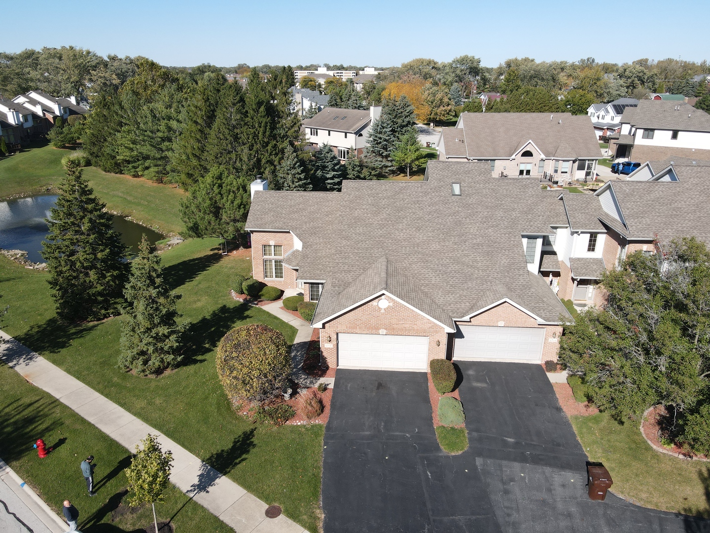 6706 Pondview Drive, Tinley Park, IL 60477