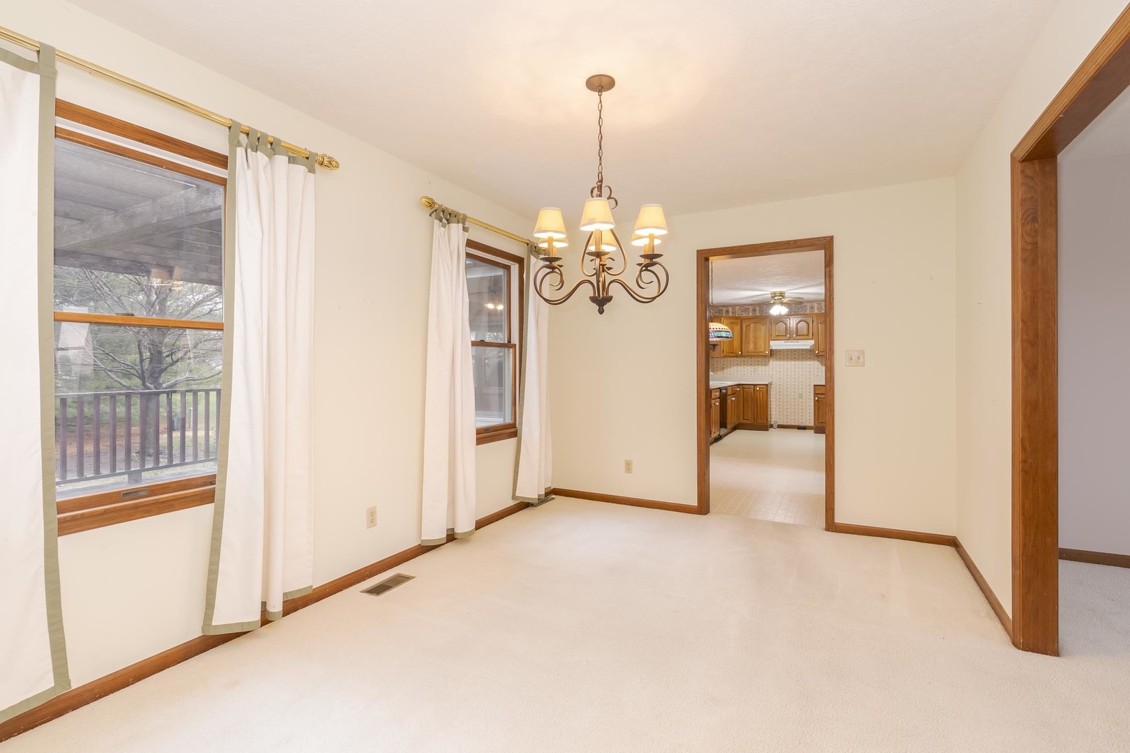 1402 E Indiana Avenue, Pontiac, IL 61764