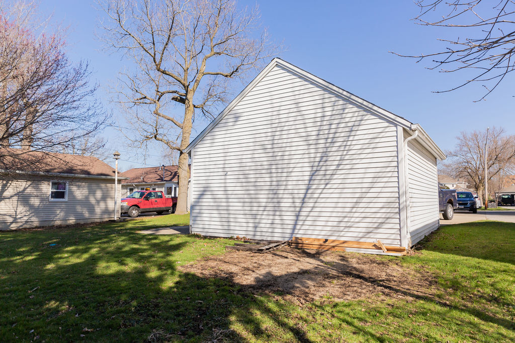 320 W NORTH Street, Peotone, IL 60468