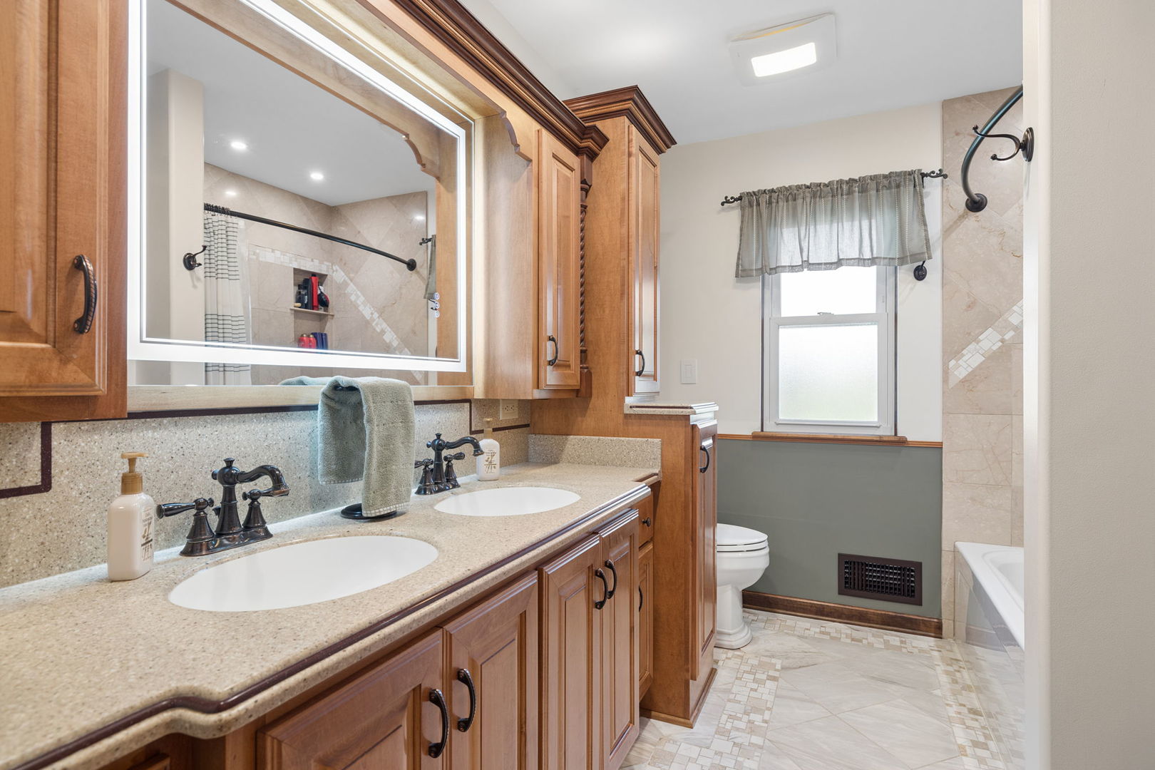 1106 Maple Court, Lockport, IL 60441