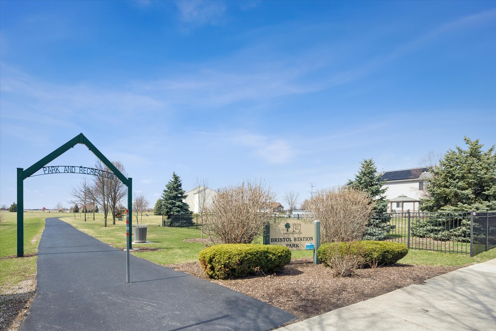 2883 McMurtrie Court, Yorkville, IL 60560