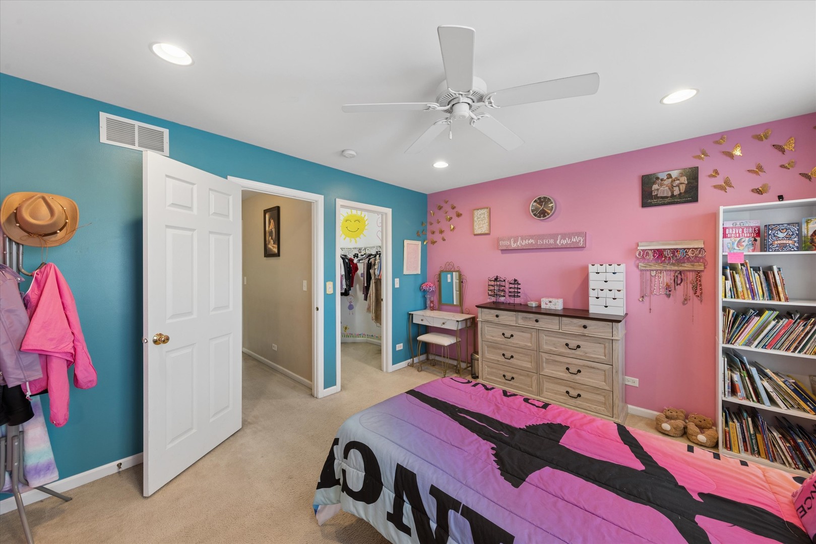 2883 McMurtrie Court, Yorkville, IL 60560