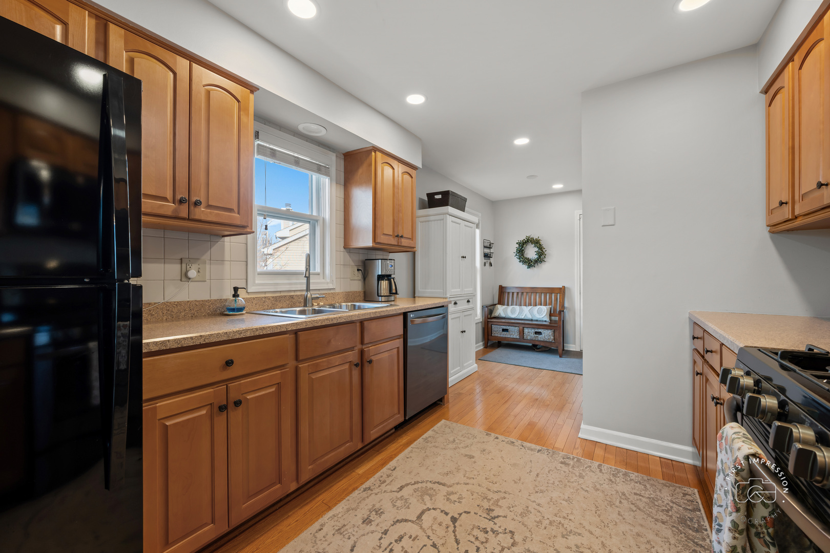 530 RIVER FRONT Circle #608, Naperville, IL 60540