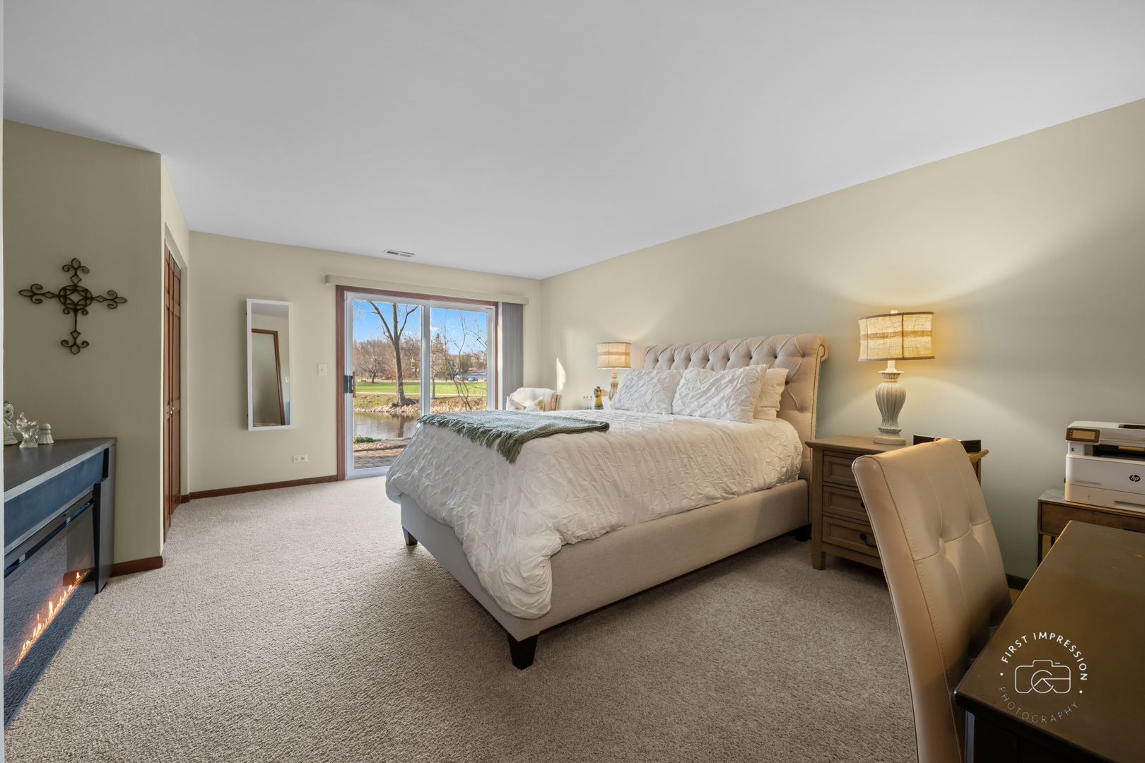 530 RIVER FRONT Circle #608, Naperville, IL 60540