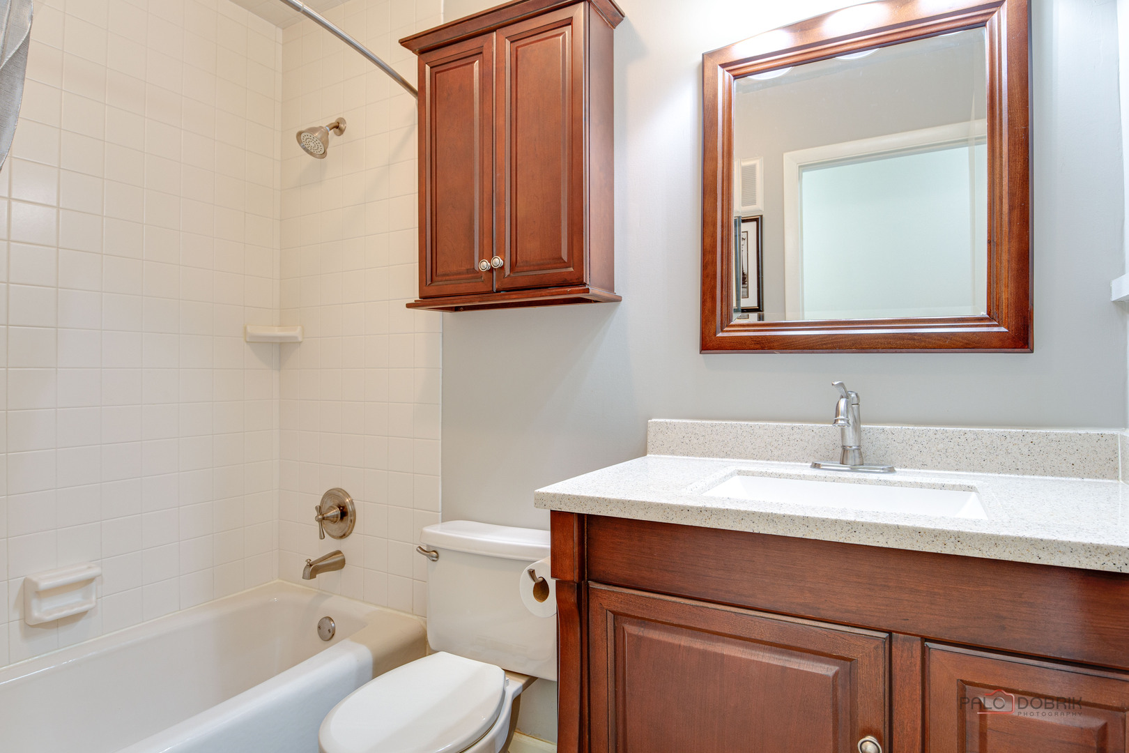 521 Sandy Lane, Libertyville, IL 60048