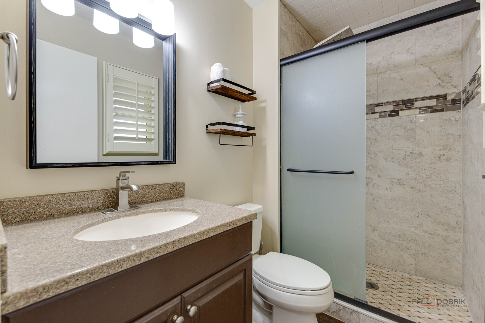 521 Sandy Lane, Libertyville, IL 60048