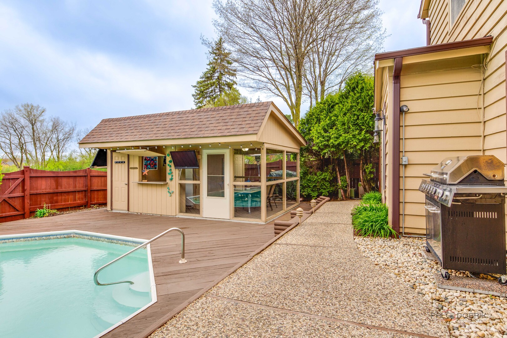 521 Sandy Lane, Libertyville, IL 60048