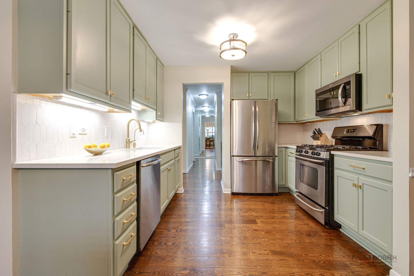 521 Sandy Lane, Libertyville, IL 60048