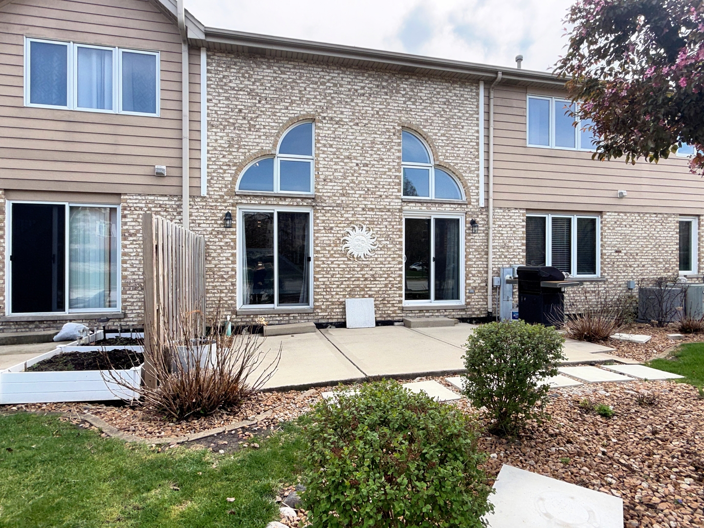 7714 Northfield Lane, Tinley Park, IL 60487