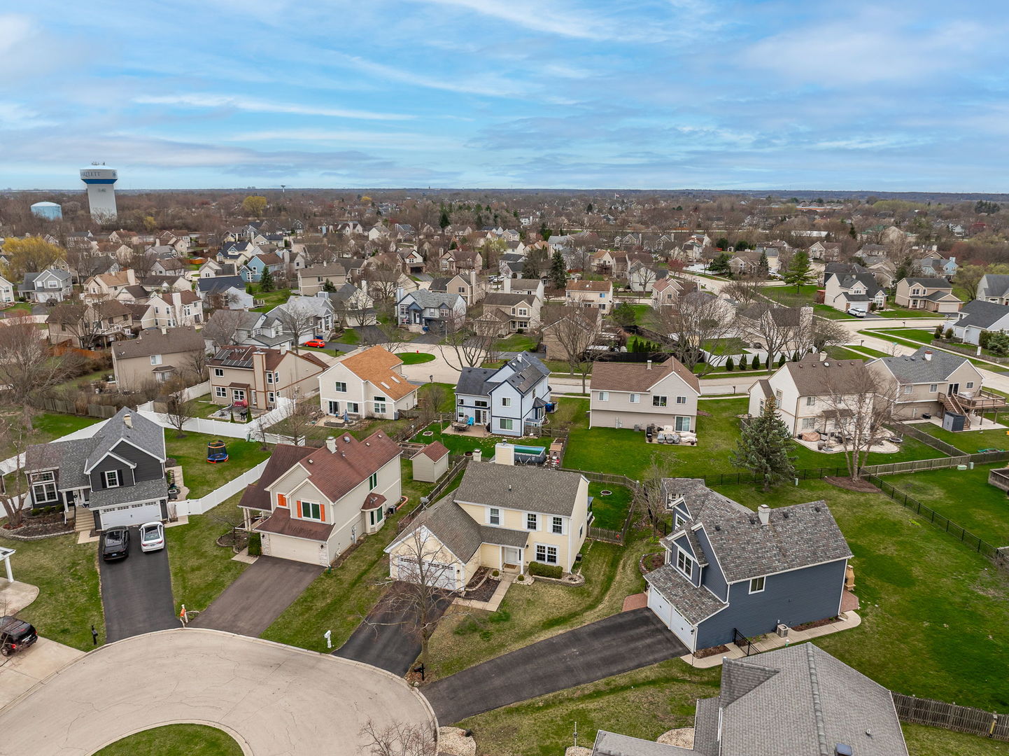 1398 Newcastle Court, Bartlett, IL 60103