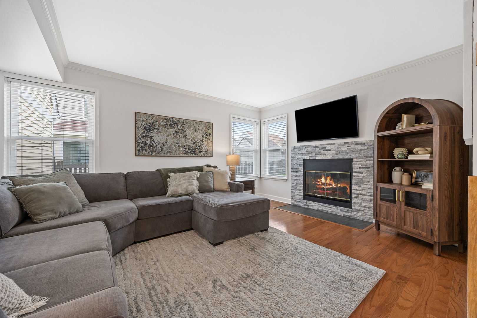 1398 Newcastle Court, Bartlett, IL 60103