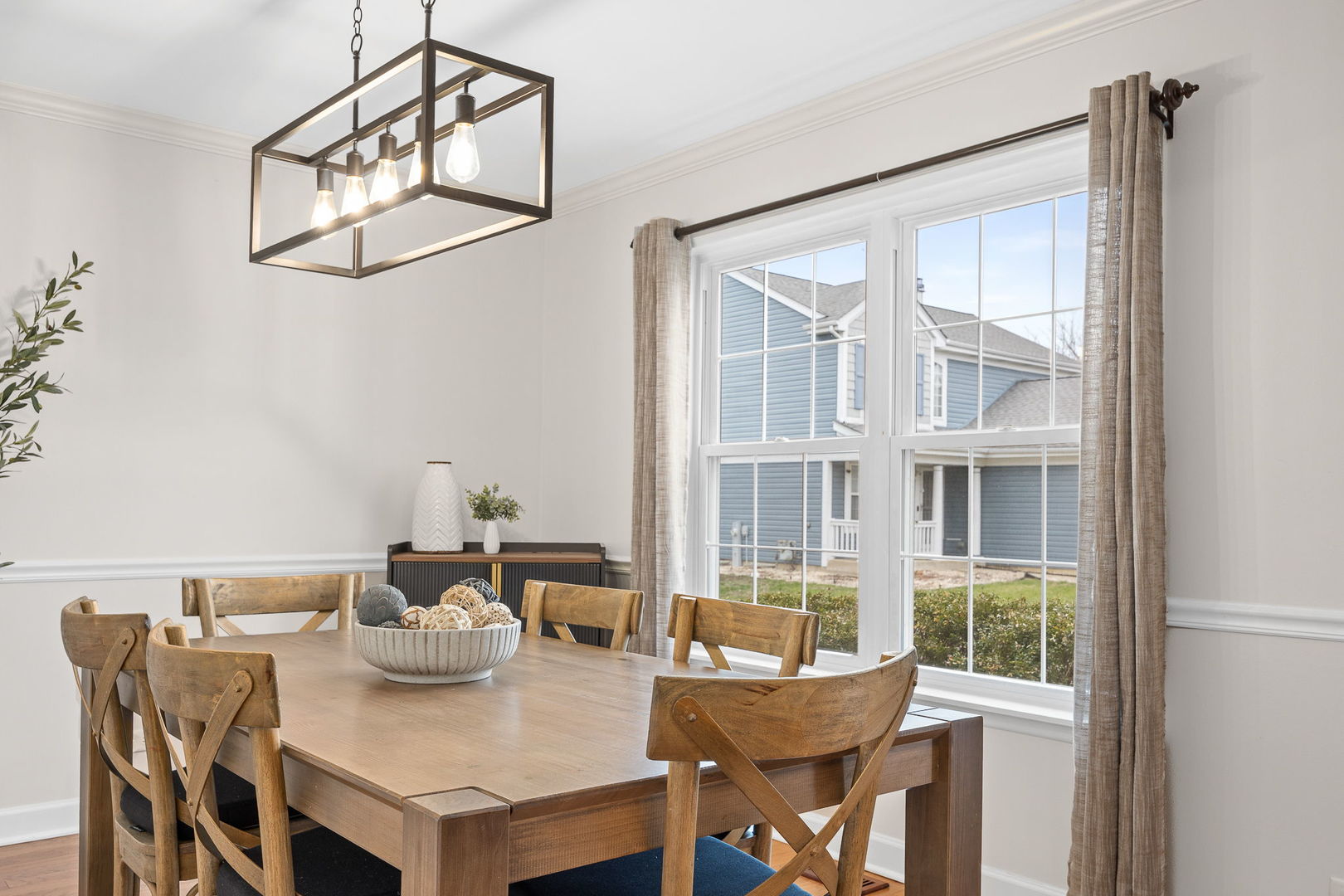 1398 Newcastle Court, Bartlett, IL 60103