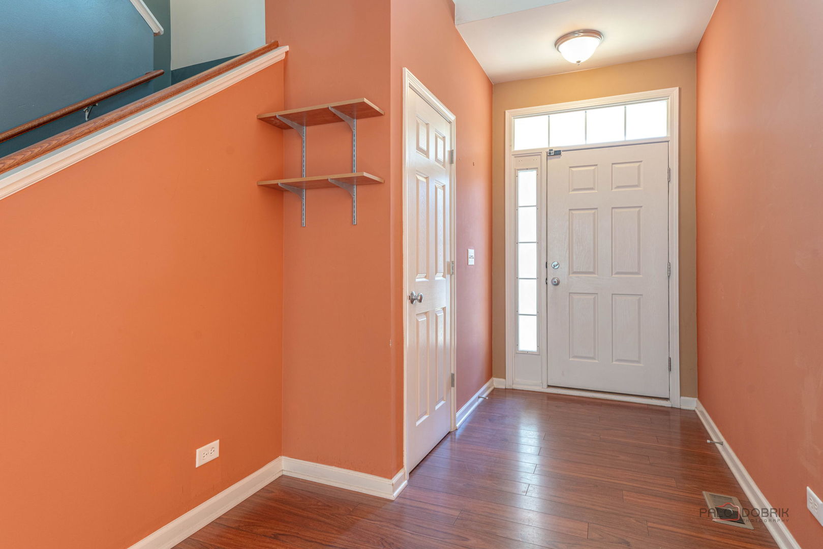 532 S Jade Lane, Round Lake, IL 60073