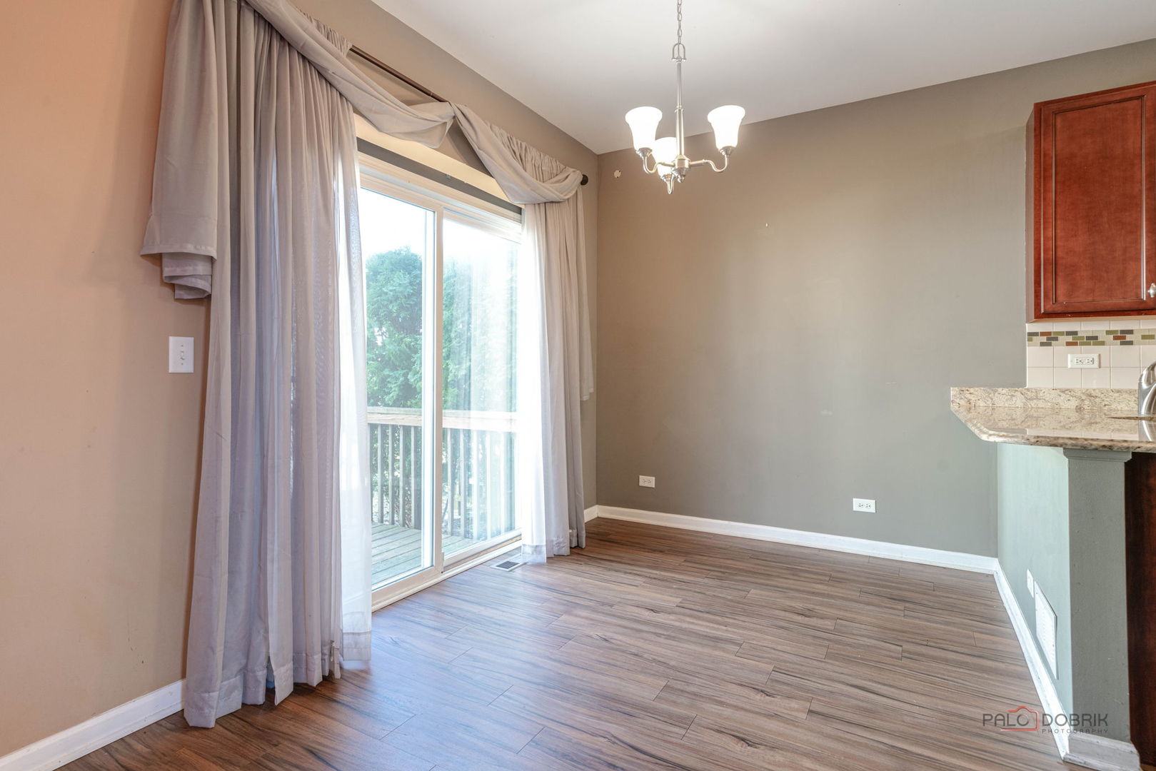 532 S Jade Lane, Round Lake, IL 60073