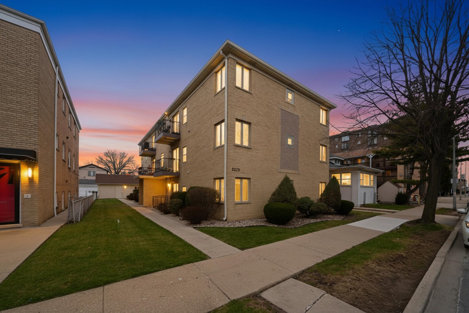 2238 N Harlem Avenue #1W, Elmwood Park, IL 60707