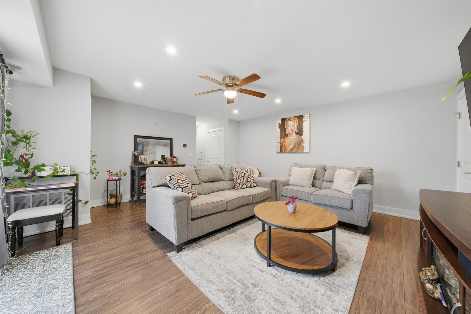 2238 N Harlem Avenue #1W, Elmwood Park, IL 60707