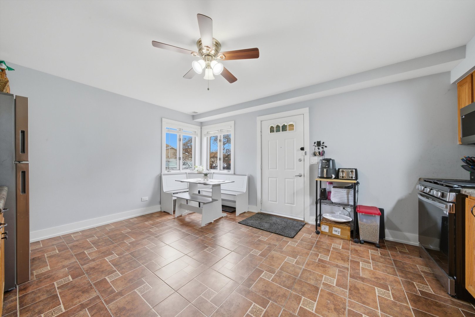 2238 N Harlem Avenue #1W, Elmwood Park, IL 60707