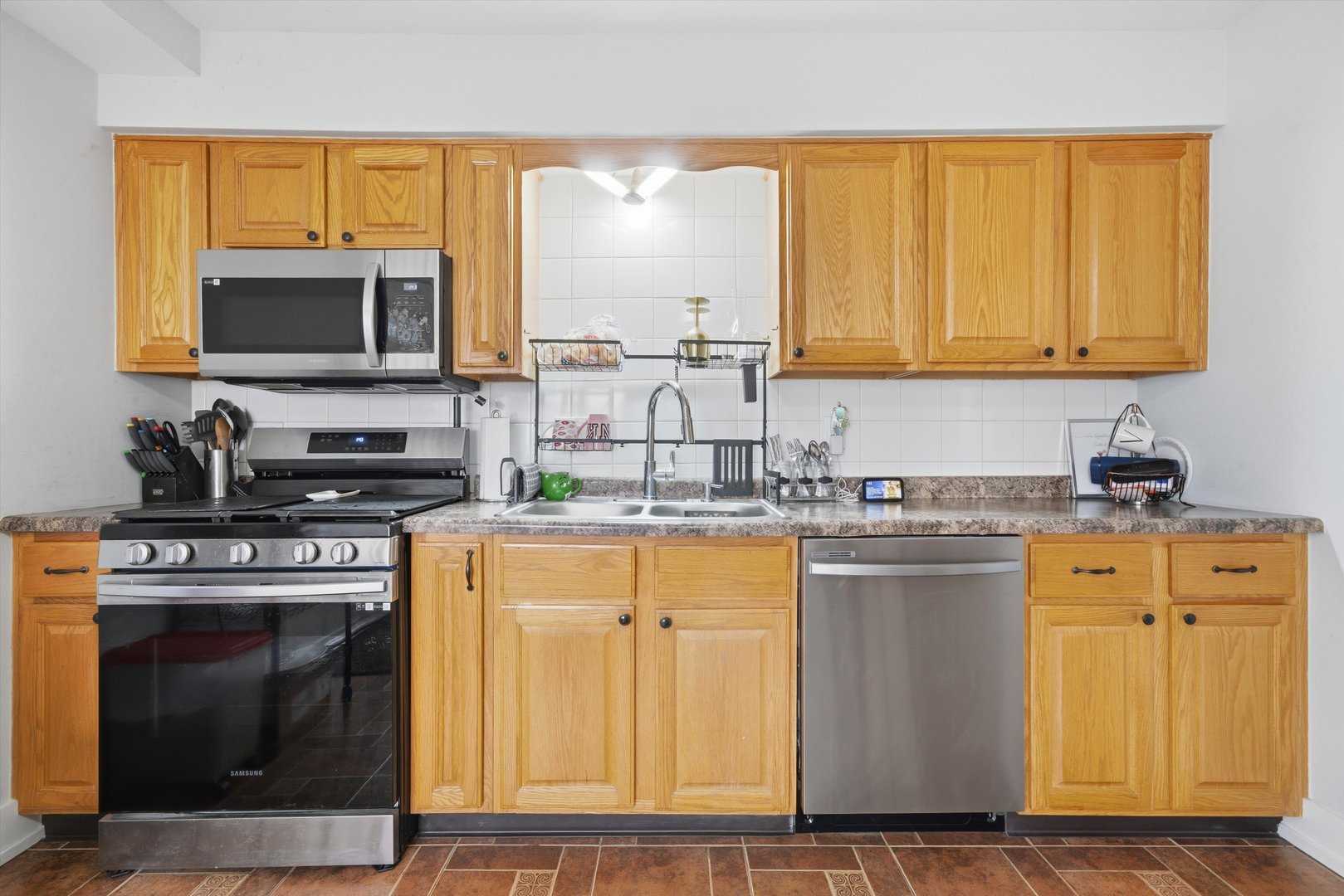 2238 N Harlem Avenue #1W, Elmwood Park, IL 60707