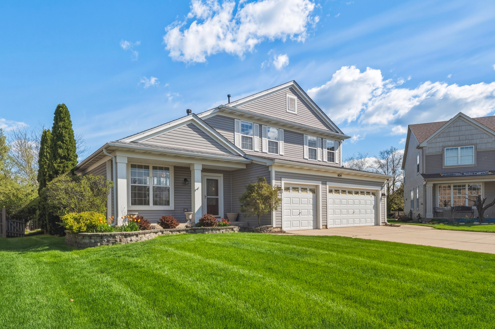 654 Easton Lane, Elk Grove Village, IL 60007