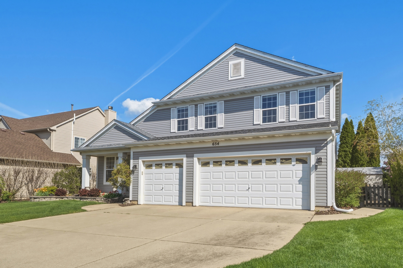 654 Easton Lane, Elk Grove Village, IL 60007