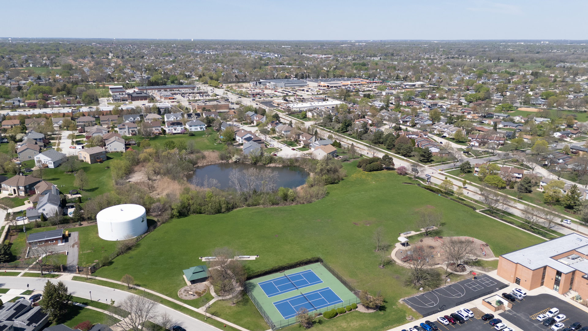 654 Easton Lane, Elk Grove Village, IL 60007