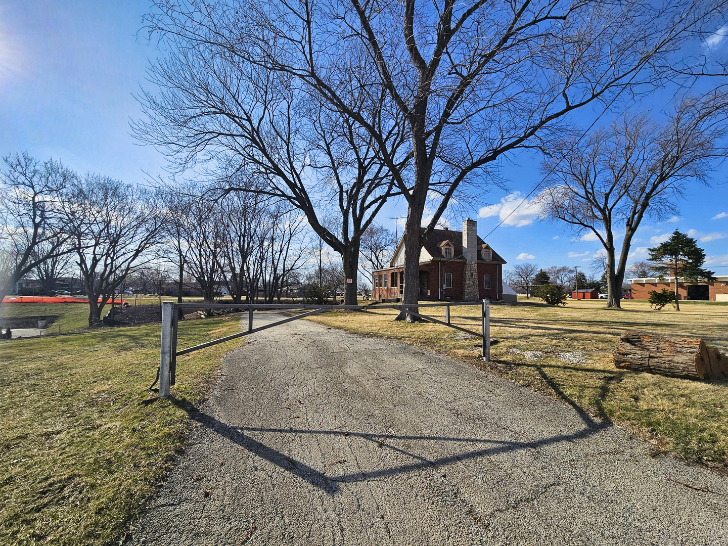 2213 Weber Road, Crest Hill, IL 60403