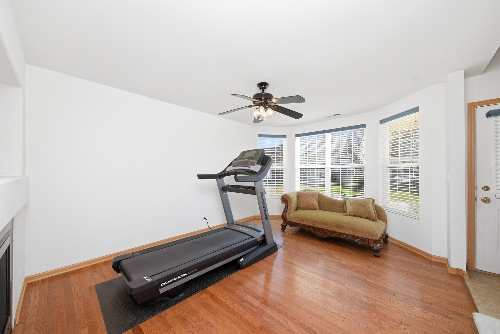 1758 Edith Lane, Aurora, IL 60504