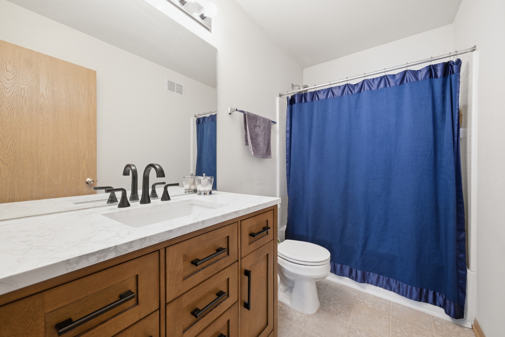 1758 Edith Lane, Aurora, IL 60504