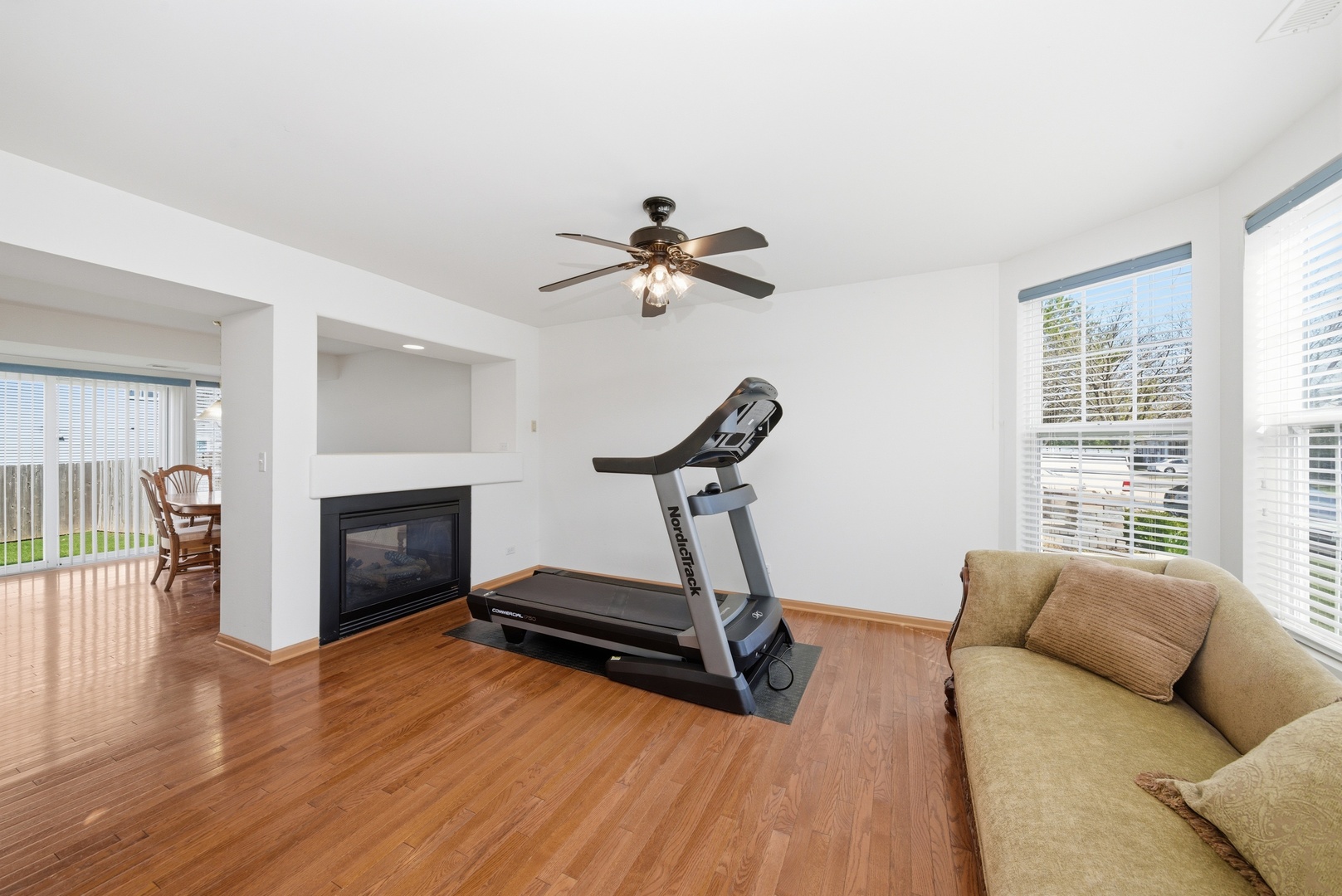 1758 Edith Lane, Aurora, IL 60504