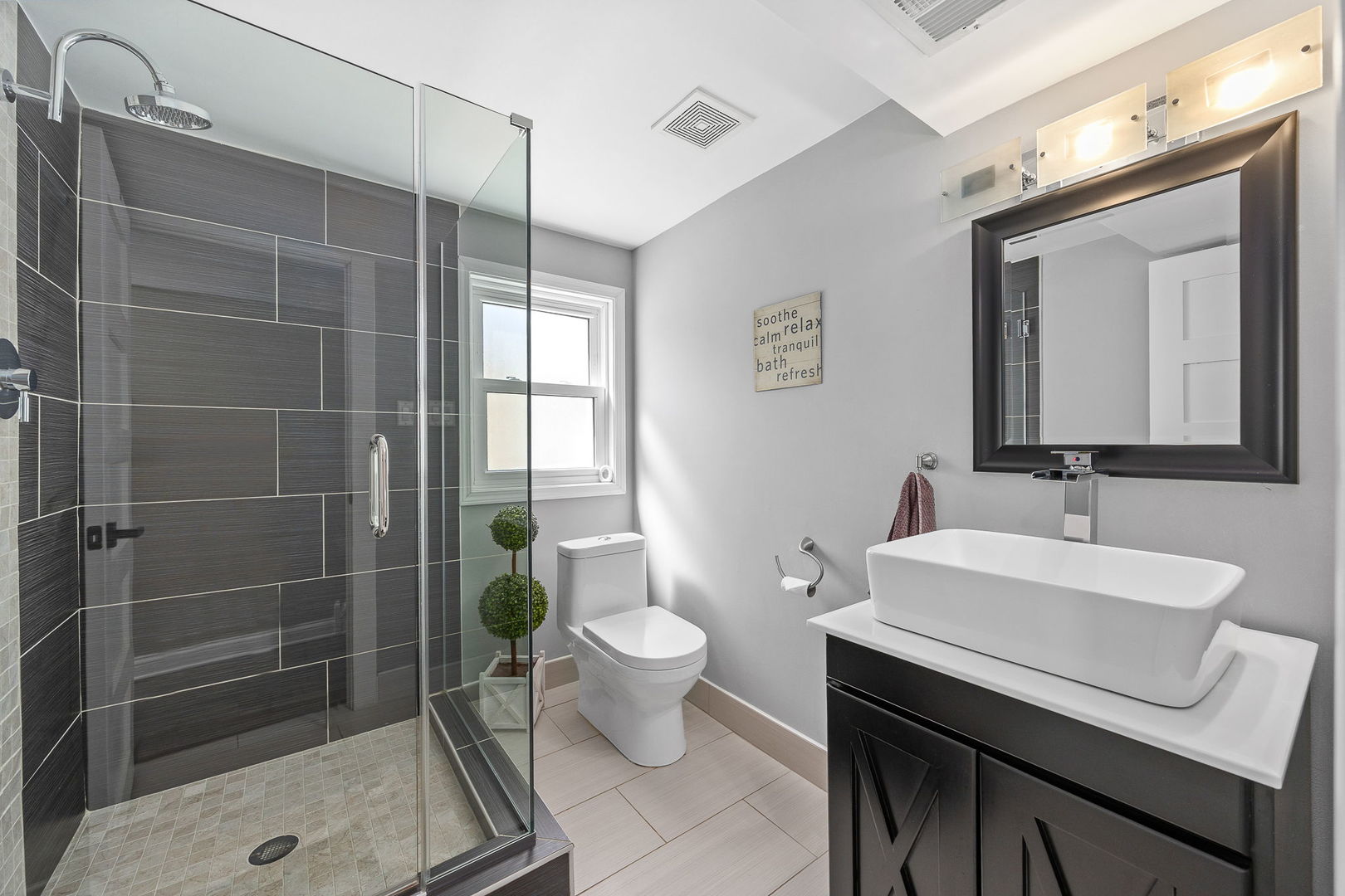 8518 Forest Drive, Hickory Hills, IL 60457