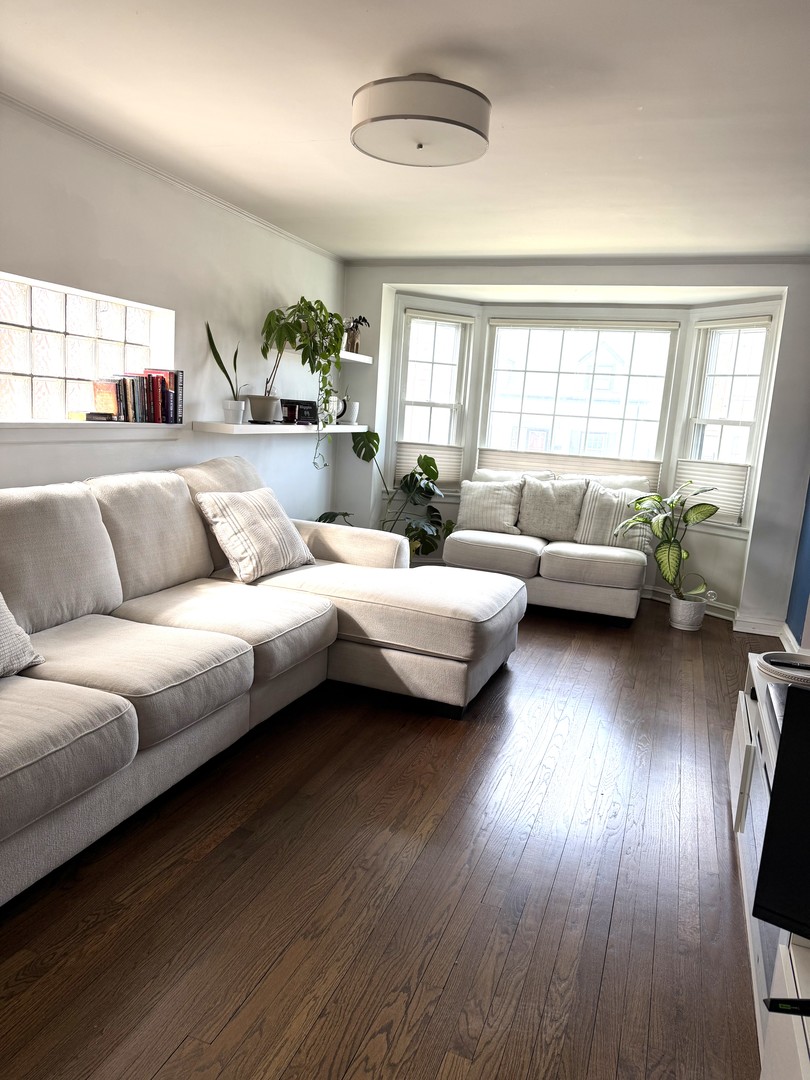 7801 W Victoria Street, Chicago, IL 60631