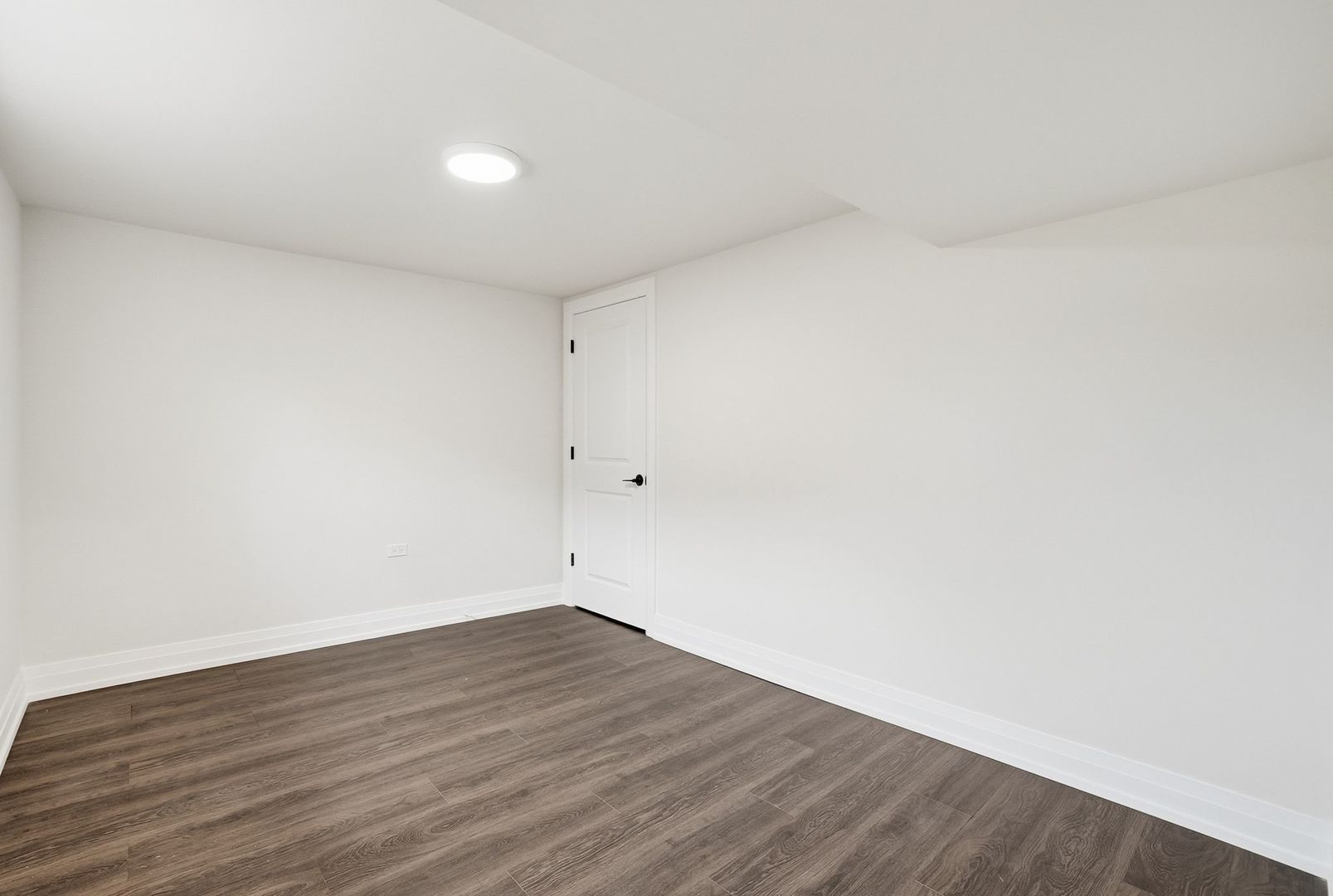 1430 E Emmerson Lane, Mount Prospect, IL 60056